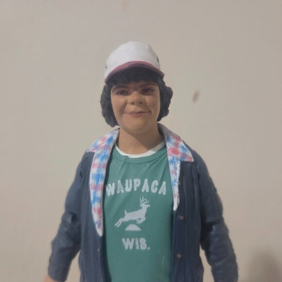 Stranger Things Dustin Action Figure Netflix by Mcfarlane Toy 2018 - Picture 2 of 8